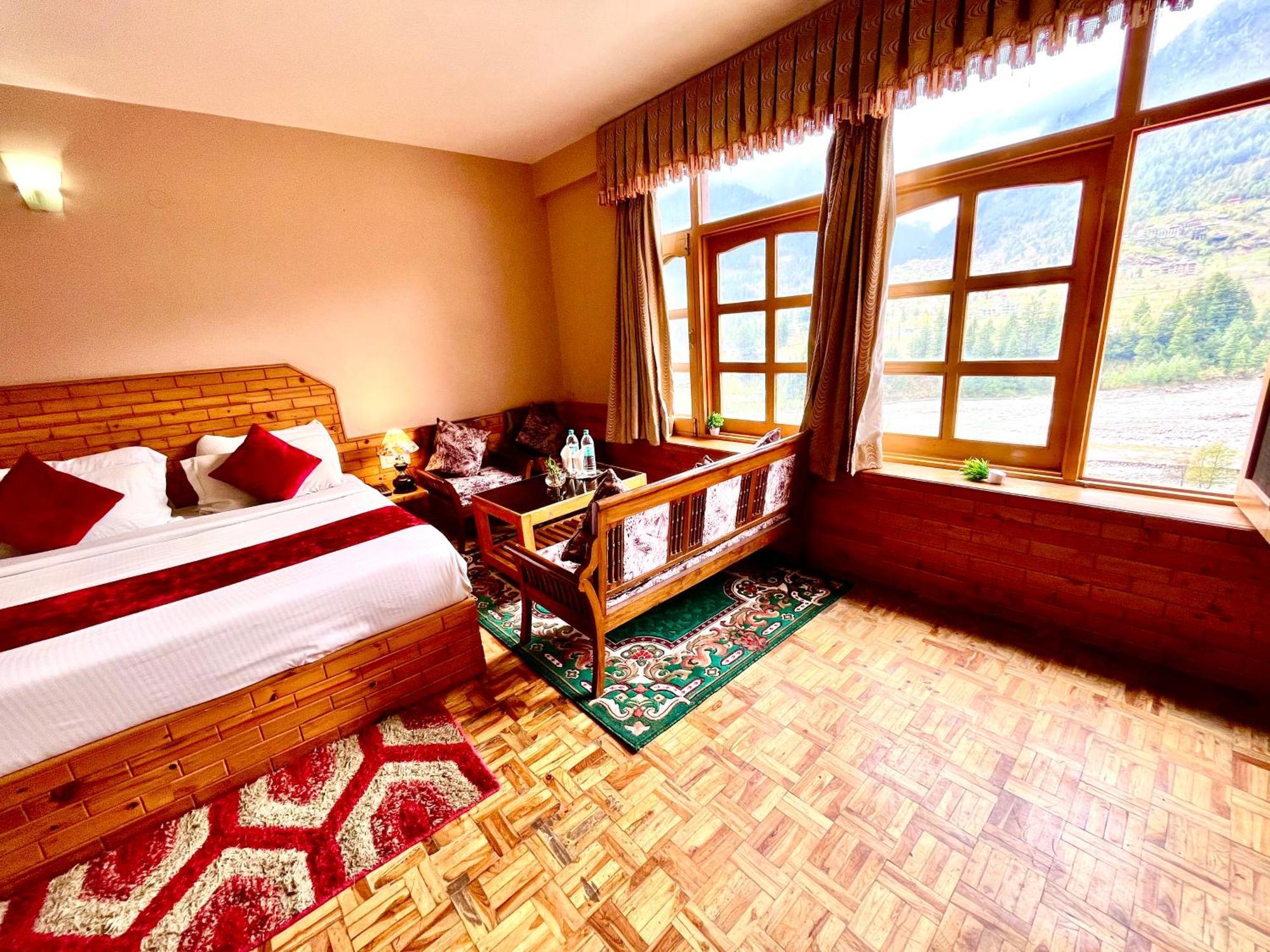 Snow Clad Riverview Hotel & Resort, Manali Ngoại thất bức ảnh