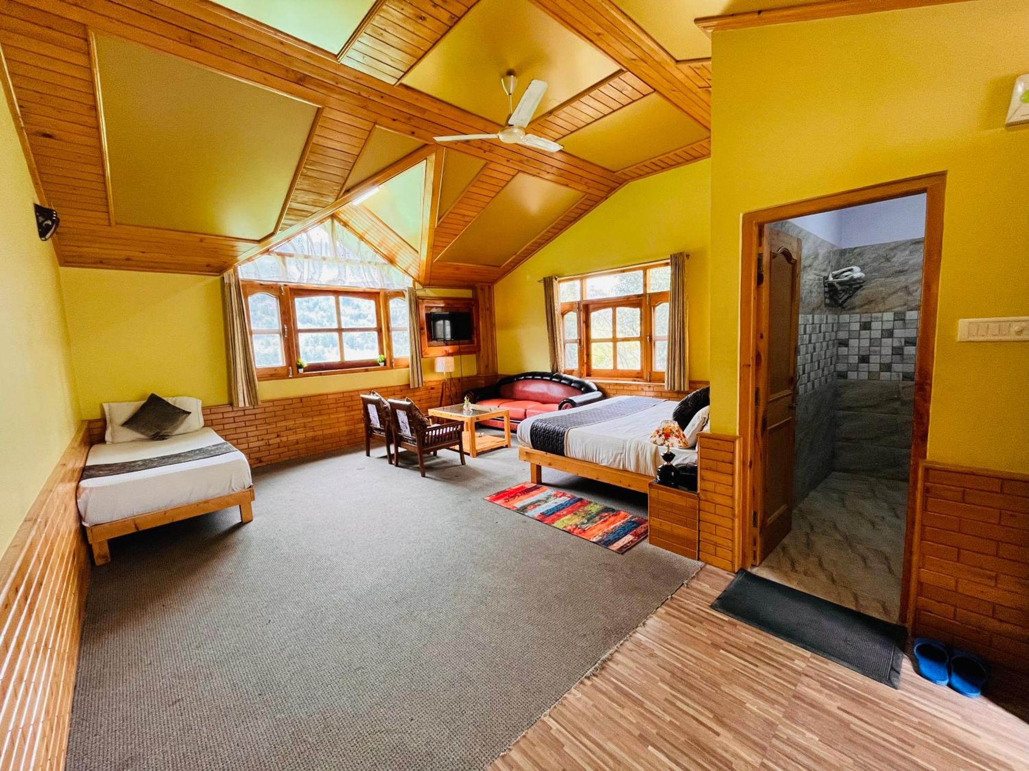 Snow Clad Riverview Hotel & Resort, Manali Ngoại thất bức ảnh