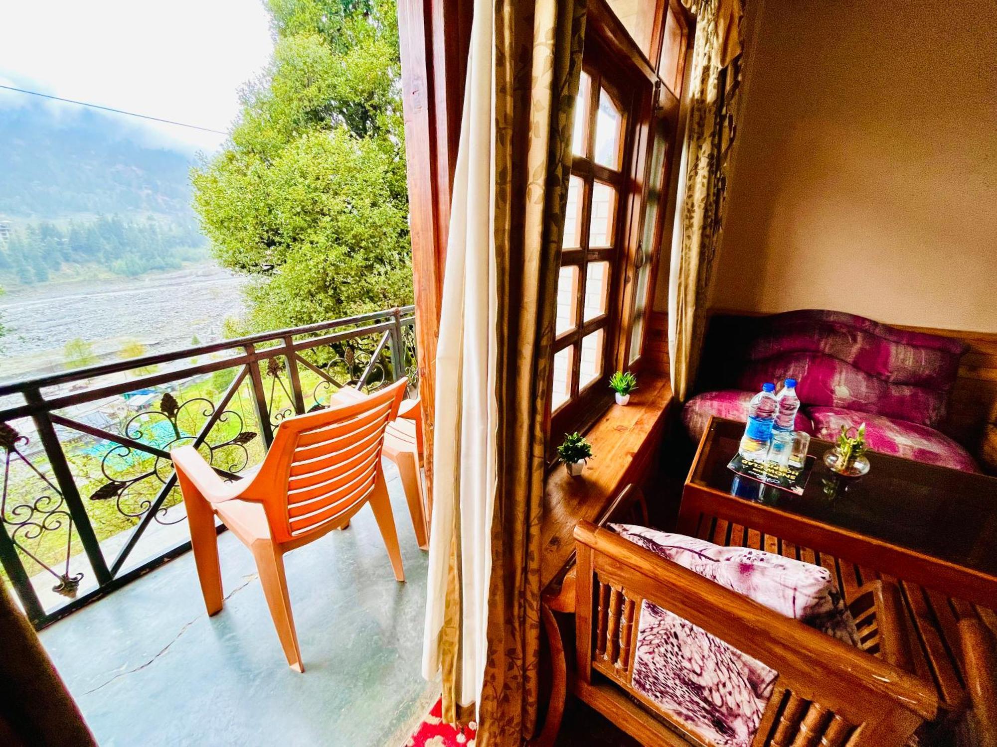 Snow Clad Riverview Hotel & Resort, Manali Ngoại thất bức ảnh