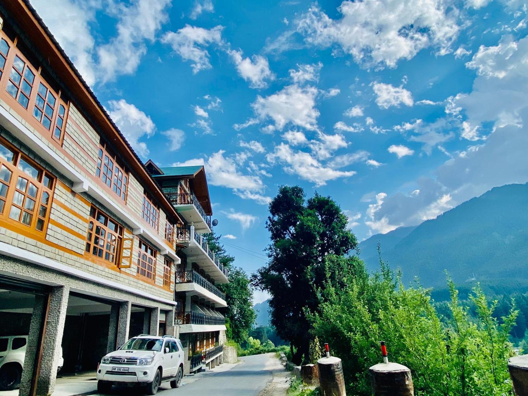 Snow Clad Riverview Hotel & Resort, Manali Ngoại thất bức ảnh